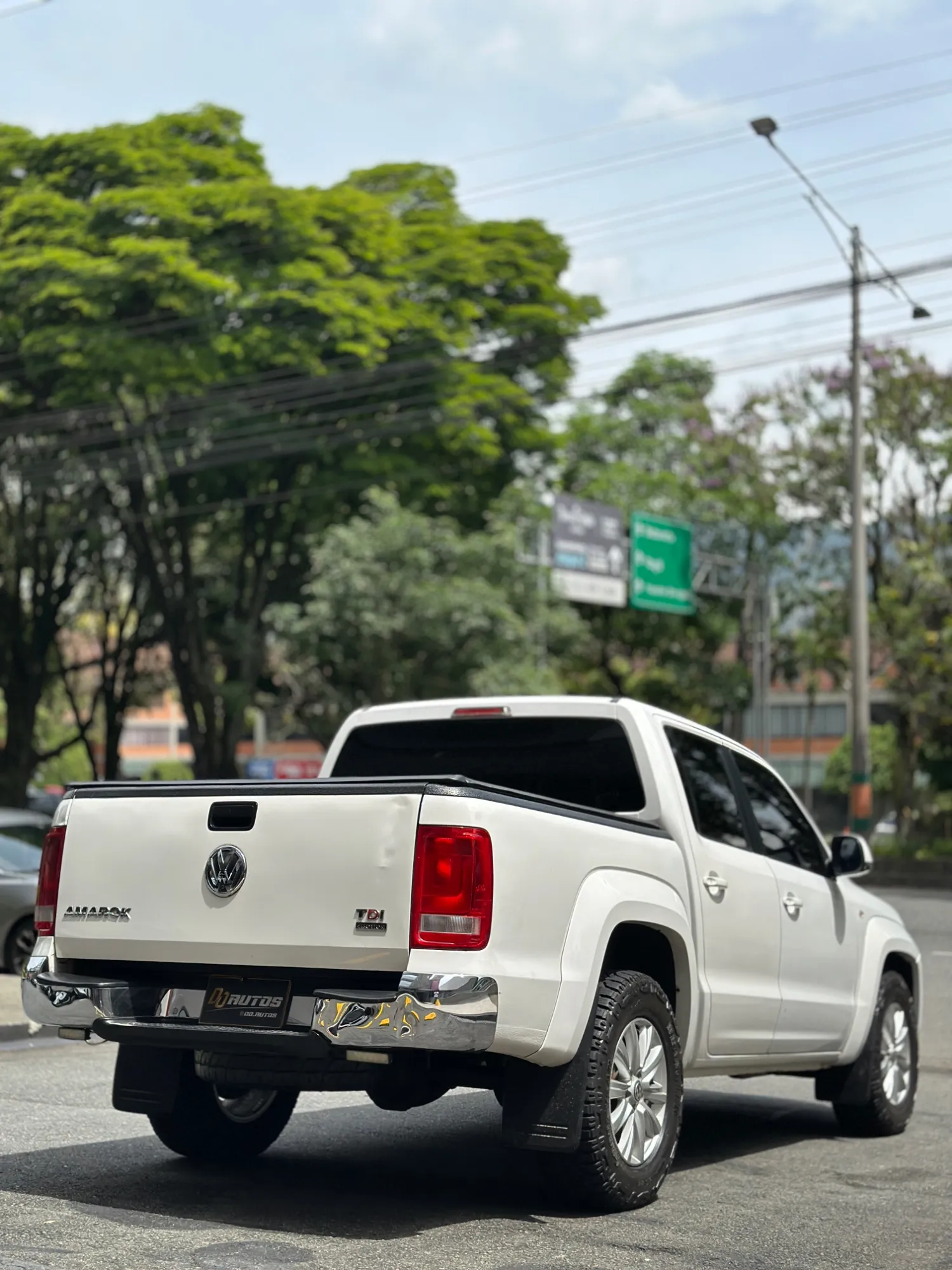 VOLKSWAGEN AMAROK HIGHLINE 