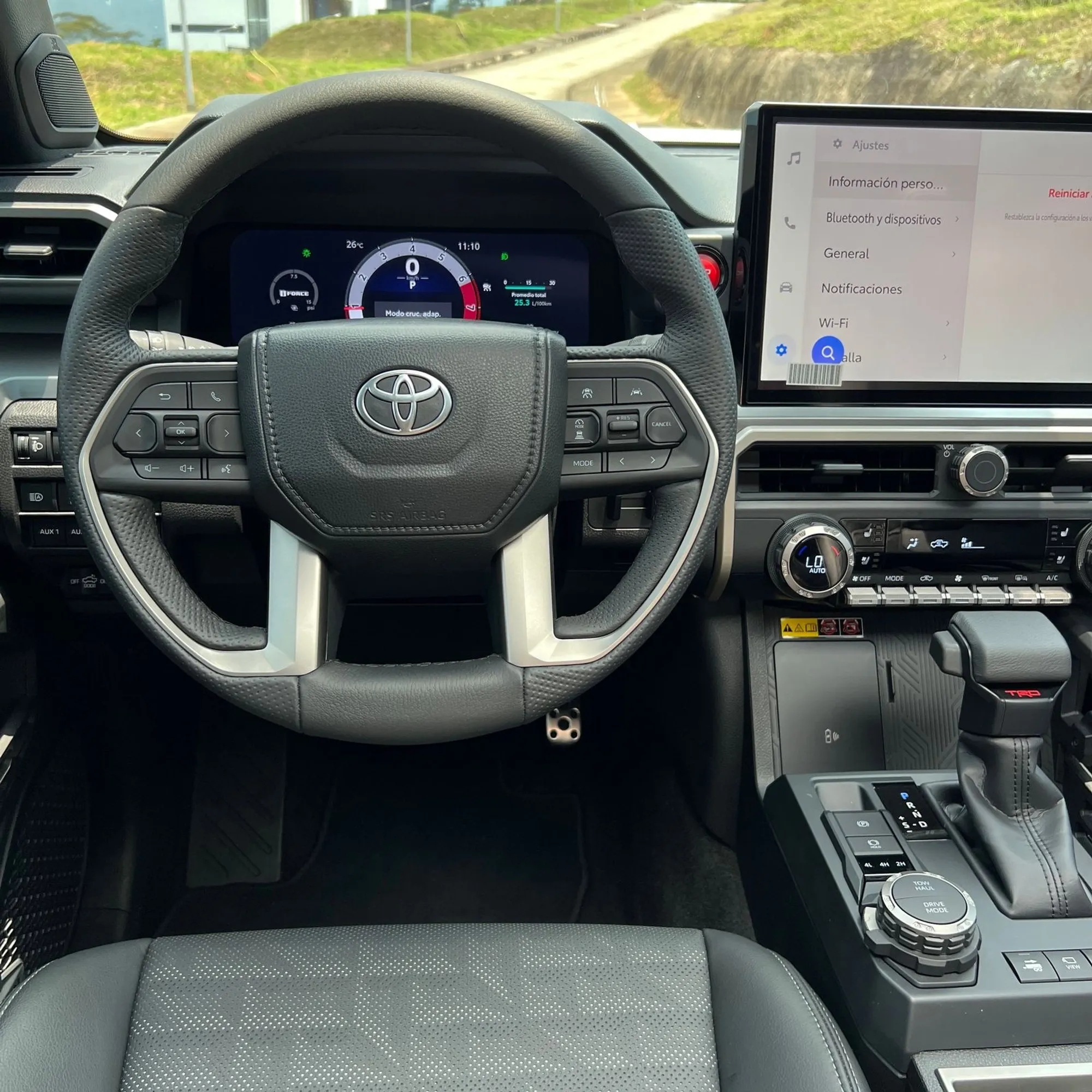 Toyota Tacoma trd sport hibrida 2025