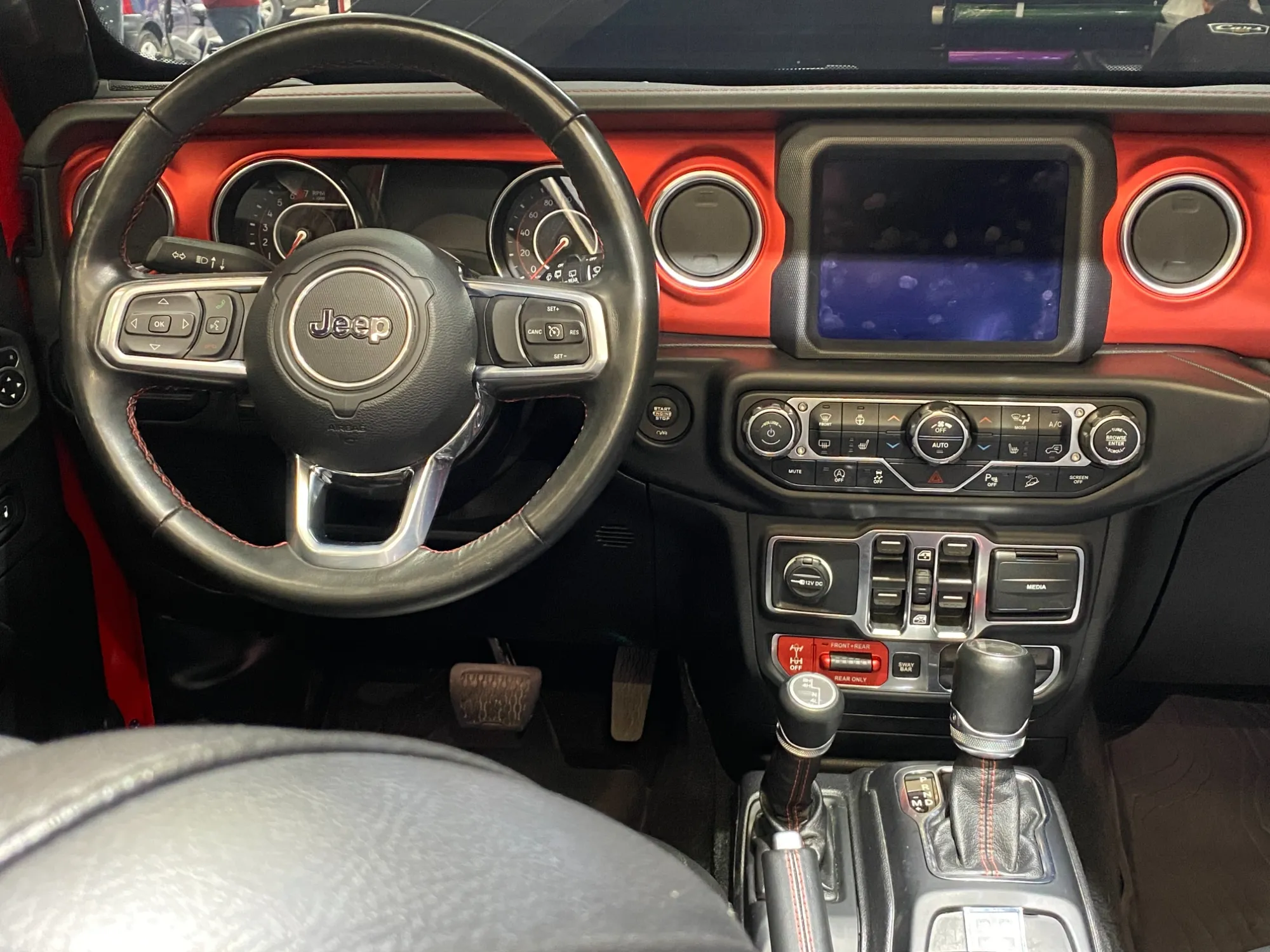 JEEP WRANGLER UNLIMITED SPORT JL 2020 BLINDAJE 1
