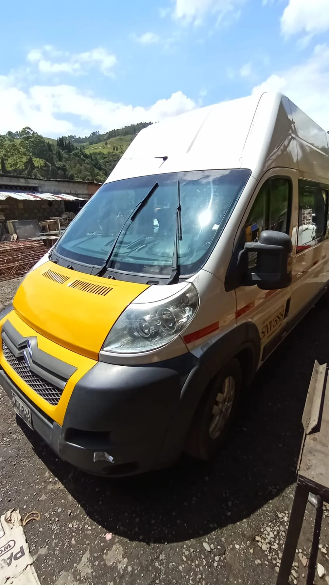 CITROEN JUMPER 3RELAY 3 EURO5 EURO6 CAPACIDAD PARA 16 PASAJEROS  MOTOR 2.200 CC DIESEL. 156 MIL KM MODELO 2014 MECANICA 
