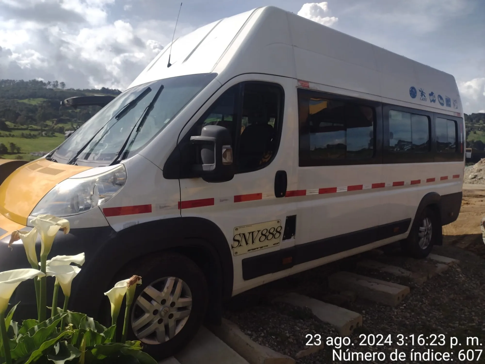 CITROEN JUMPER 3RELAY 3 EURO5 EURO6 CAPACIDAD PARA 16 PASAJEROS  MOTOR 2.200 CC DIESEL. 156 MIL KM MODELO 2014 MECANICA 