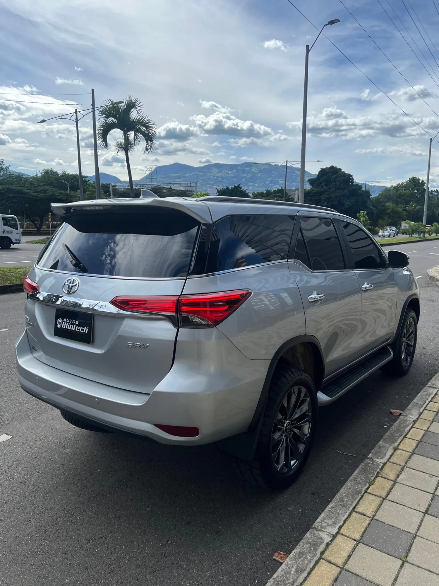 Toyota Fortuner SRV 2020 Blindada