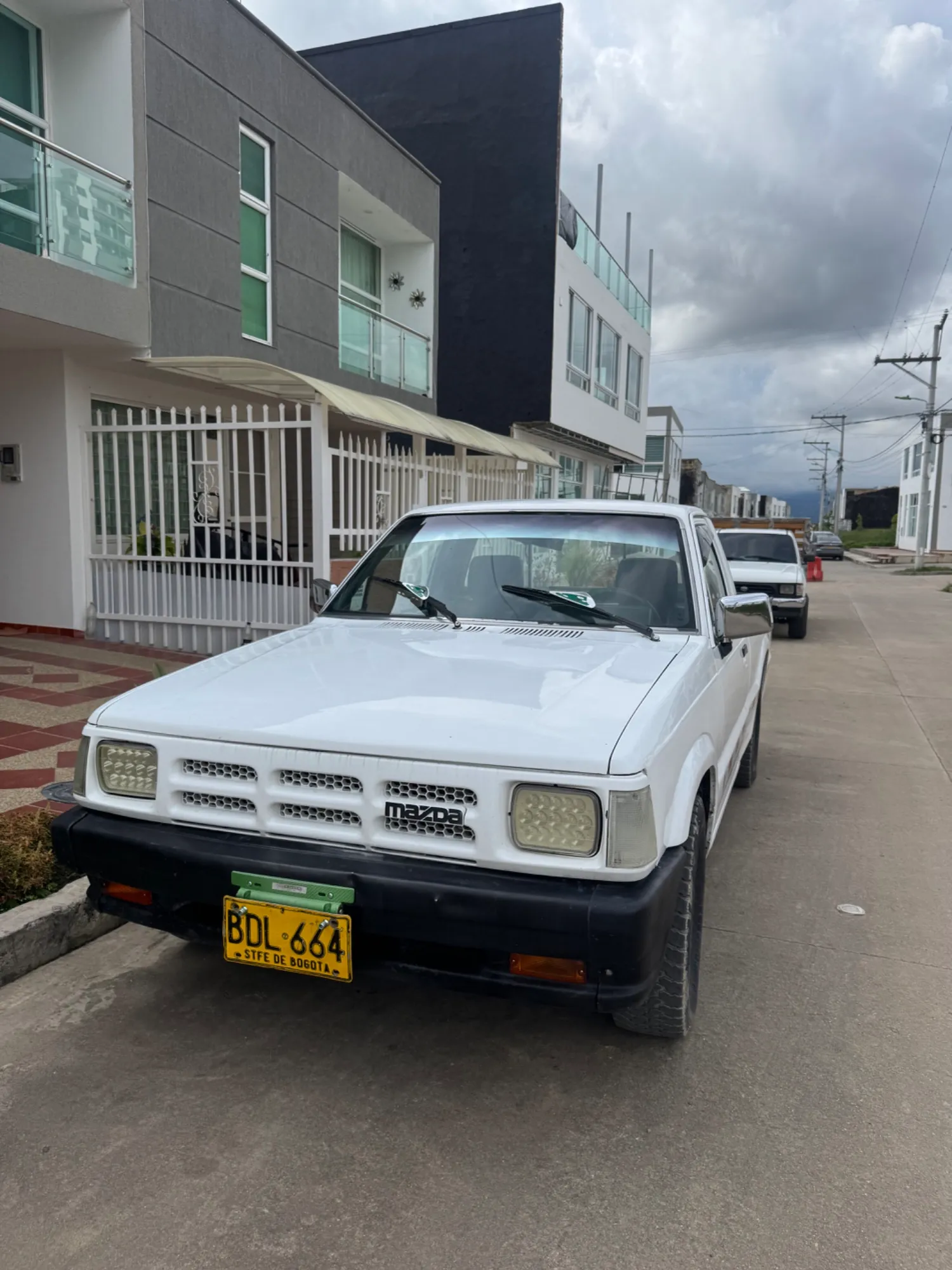 Mazda b2200 1993