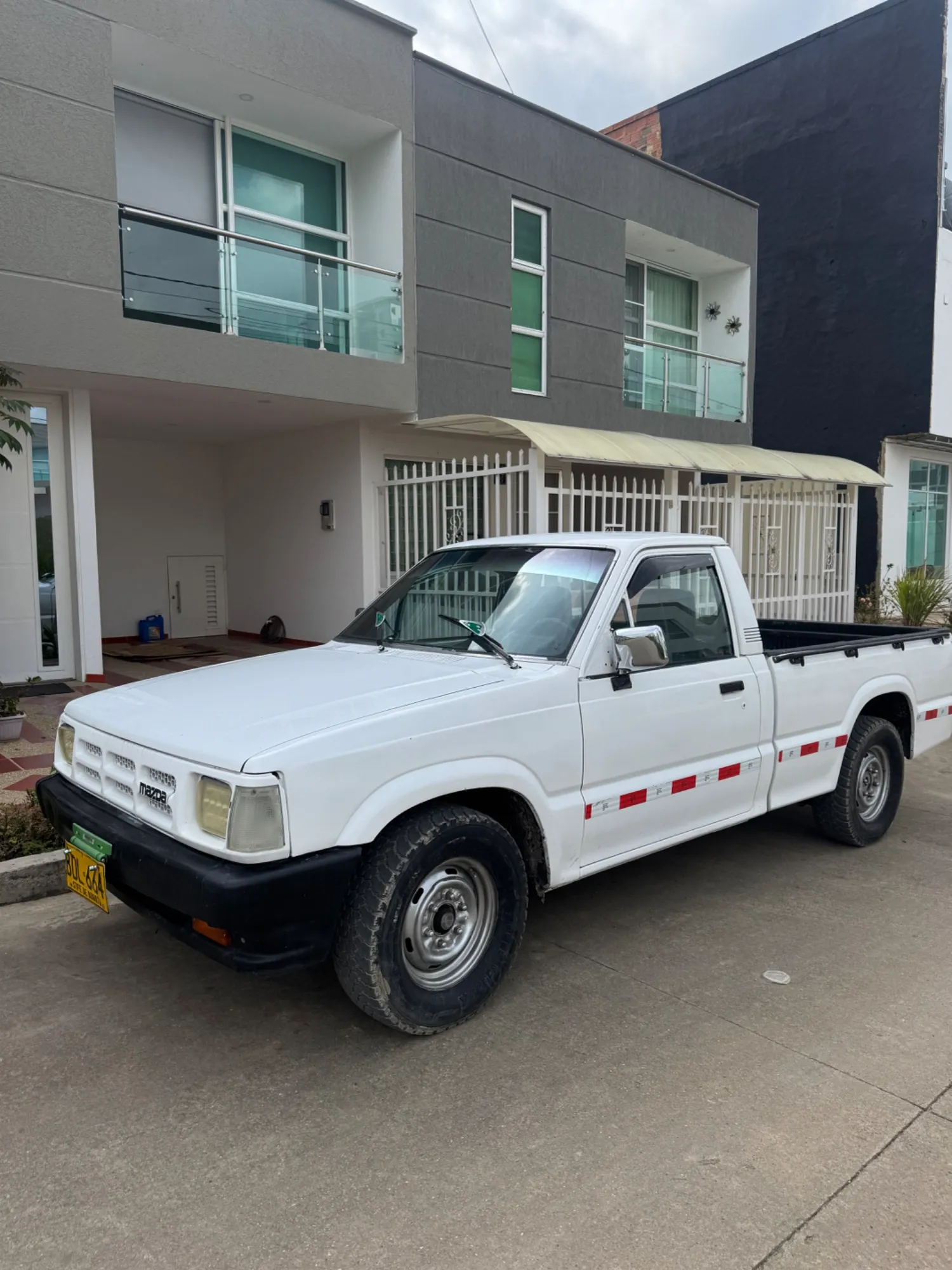 Mazda b2200 1993