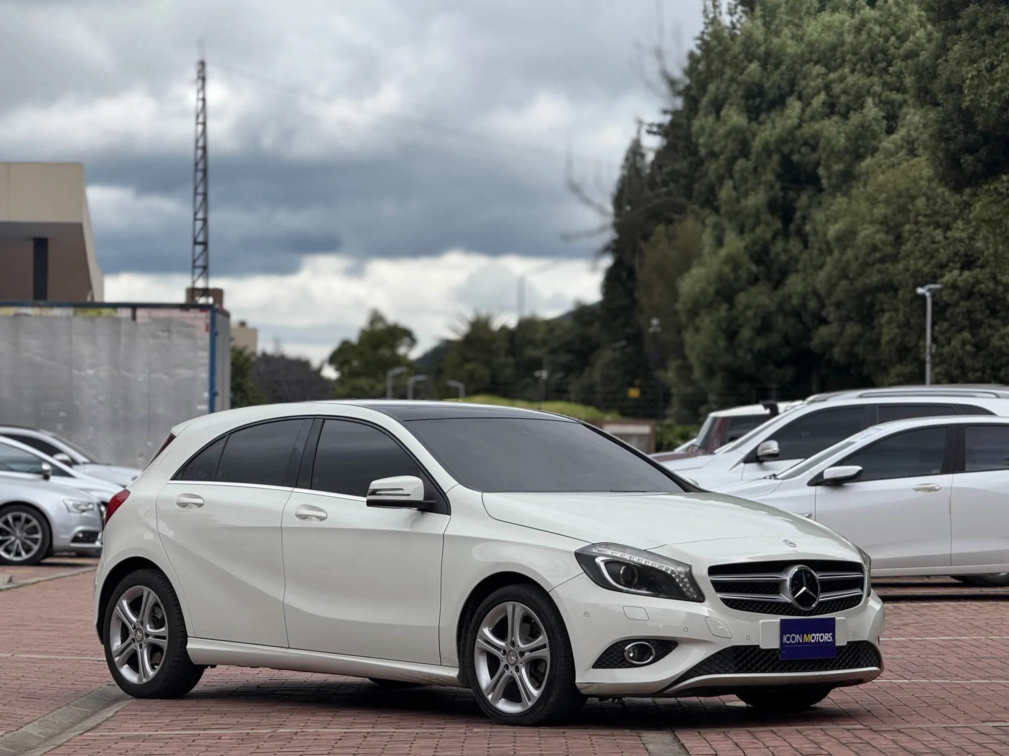 Mercedes Benz A200 2015