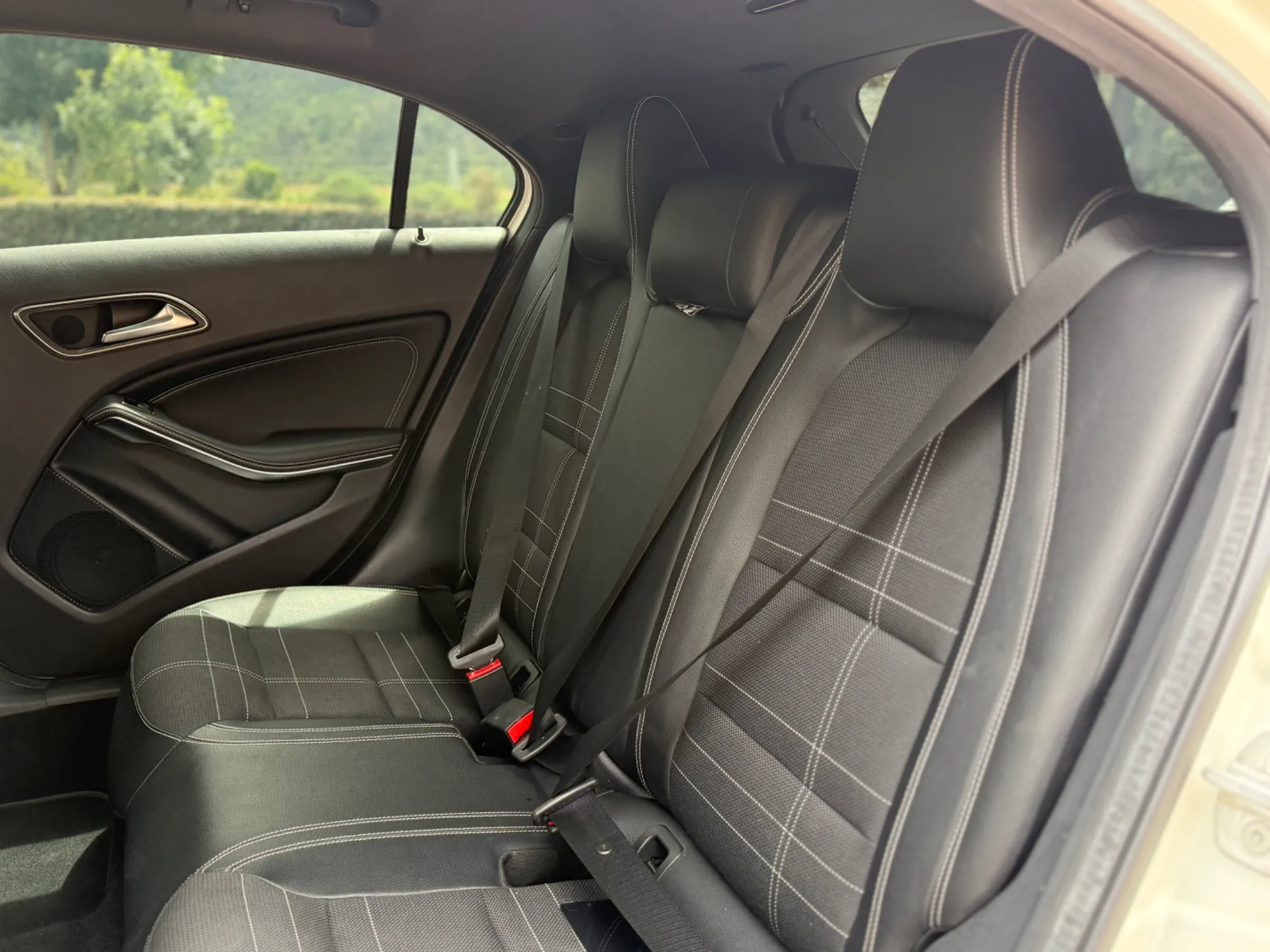 Mercedes Benz A200 2015