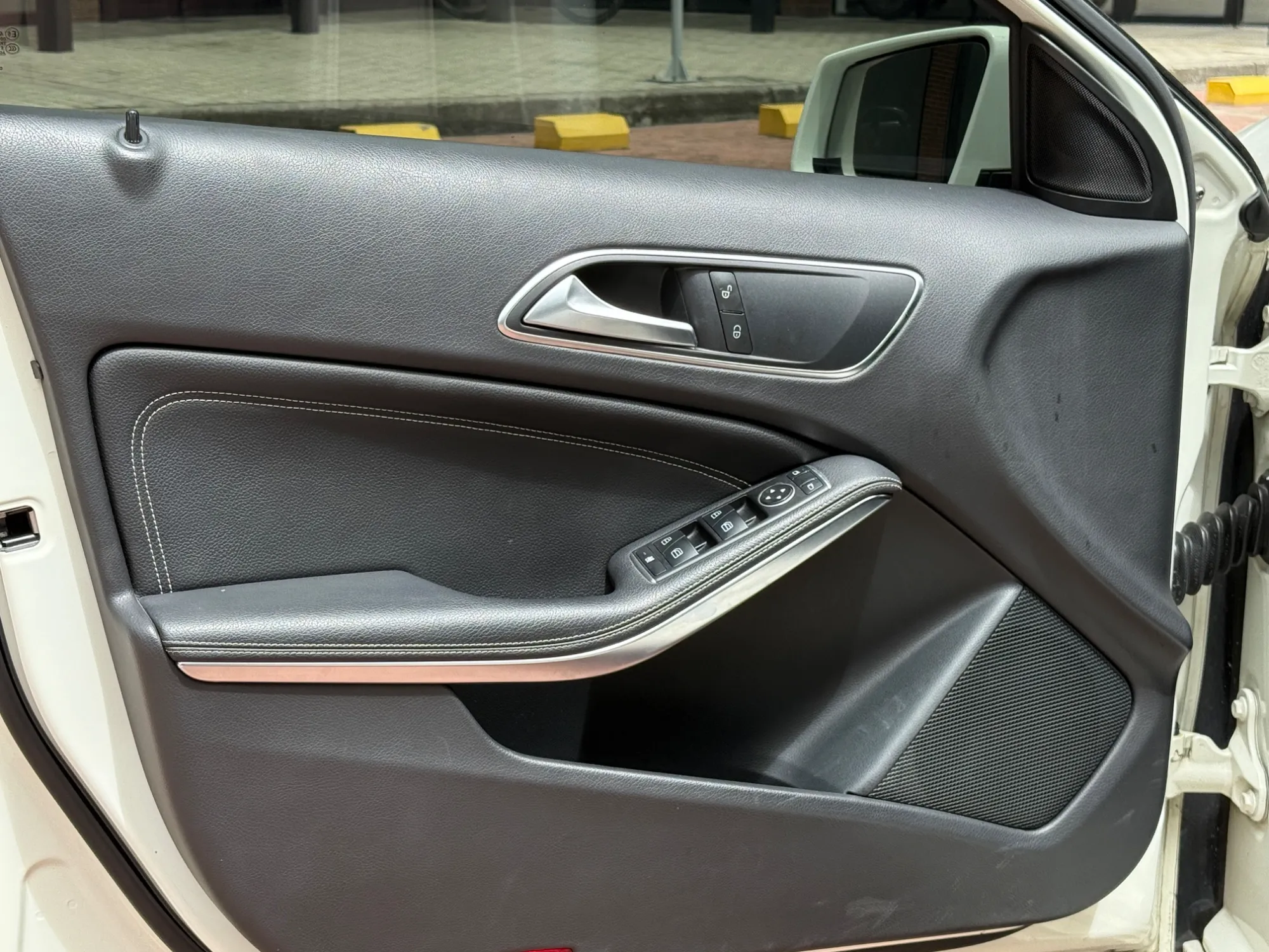 Mercedes Benz A200 2015