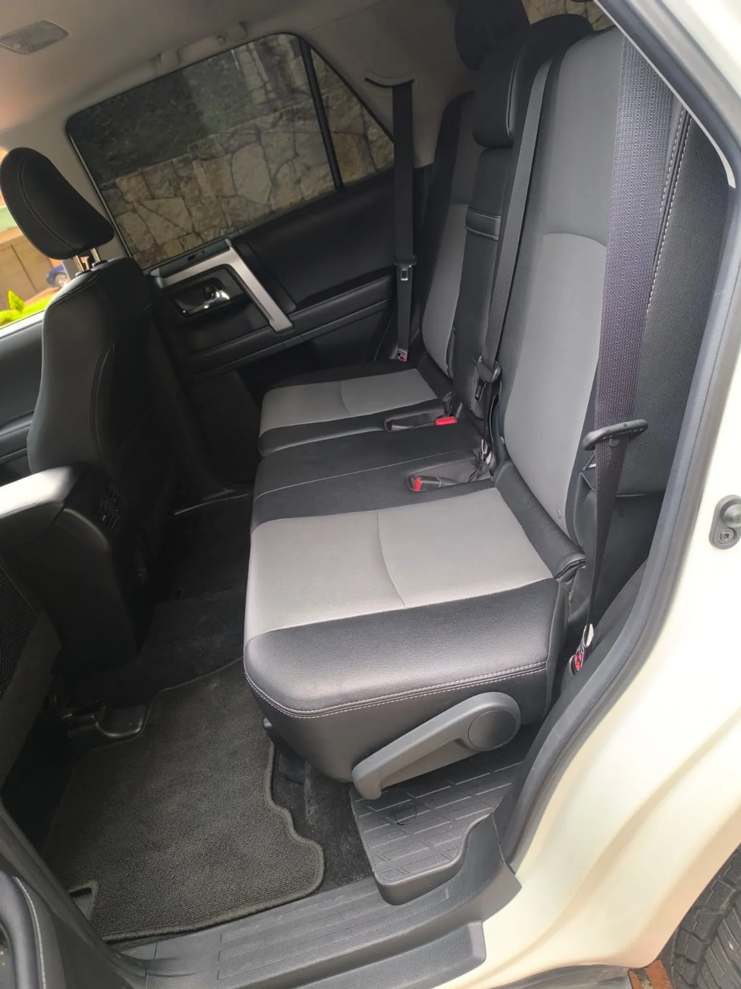 Toyota 4Runner SR5 2024 