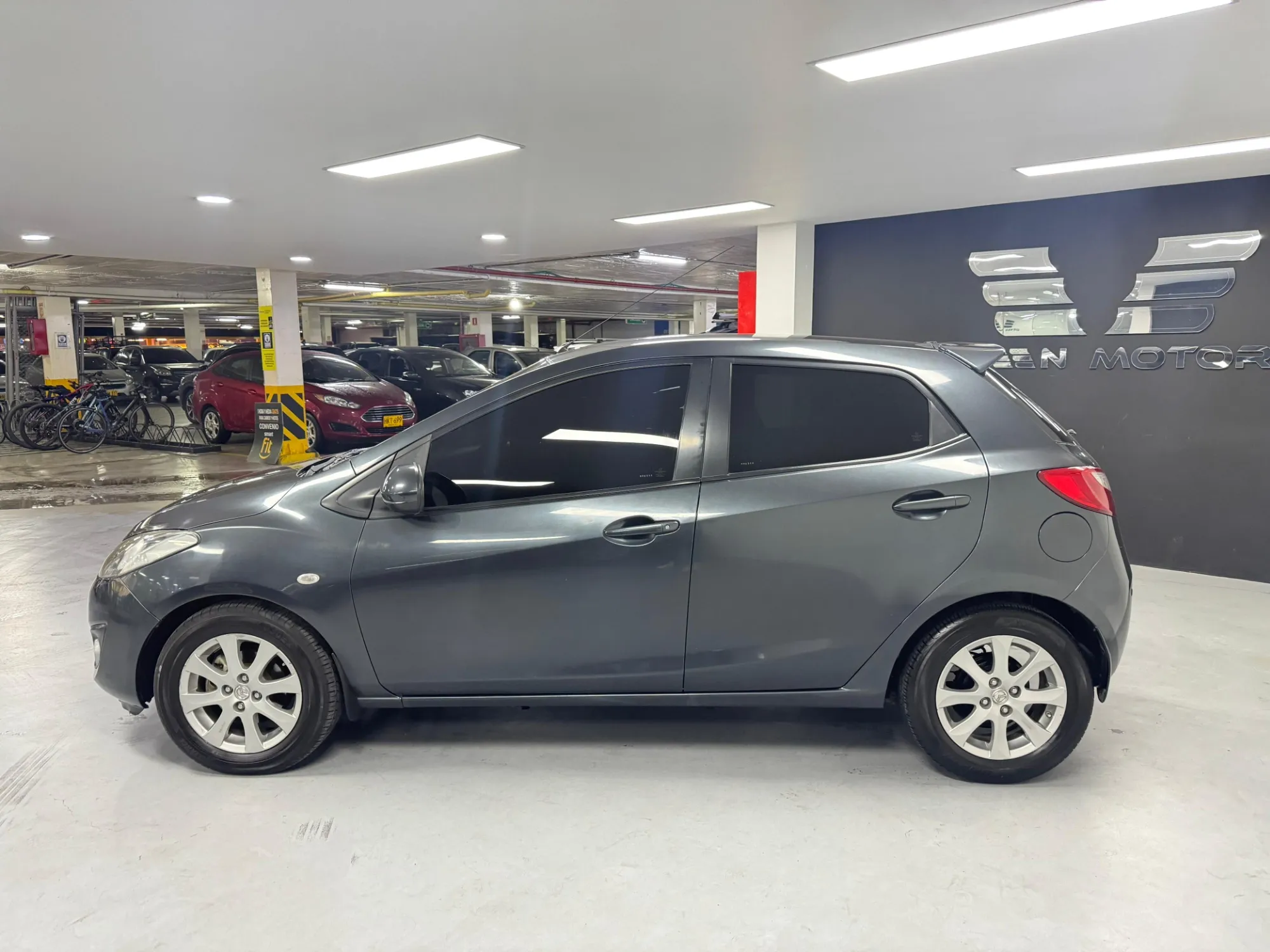 MAZDA 2 AT MODELO 2012