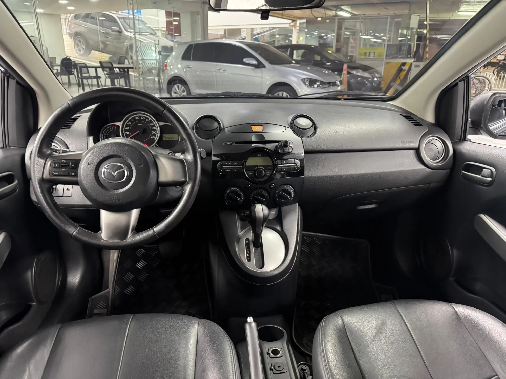 MAZDA 2 AT MODELO 2012