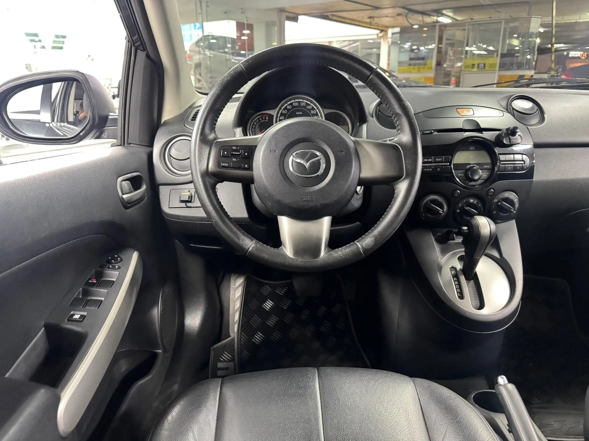 MAZDA 2 AT MODELO 2012