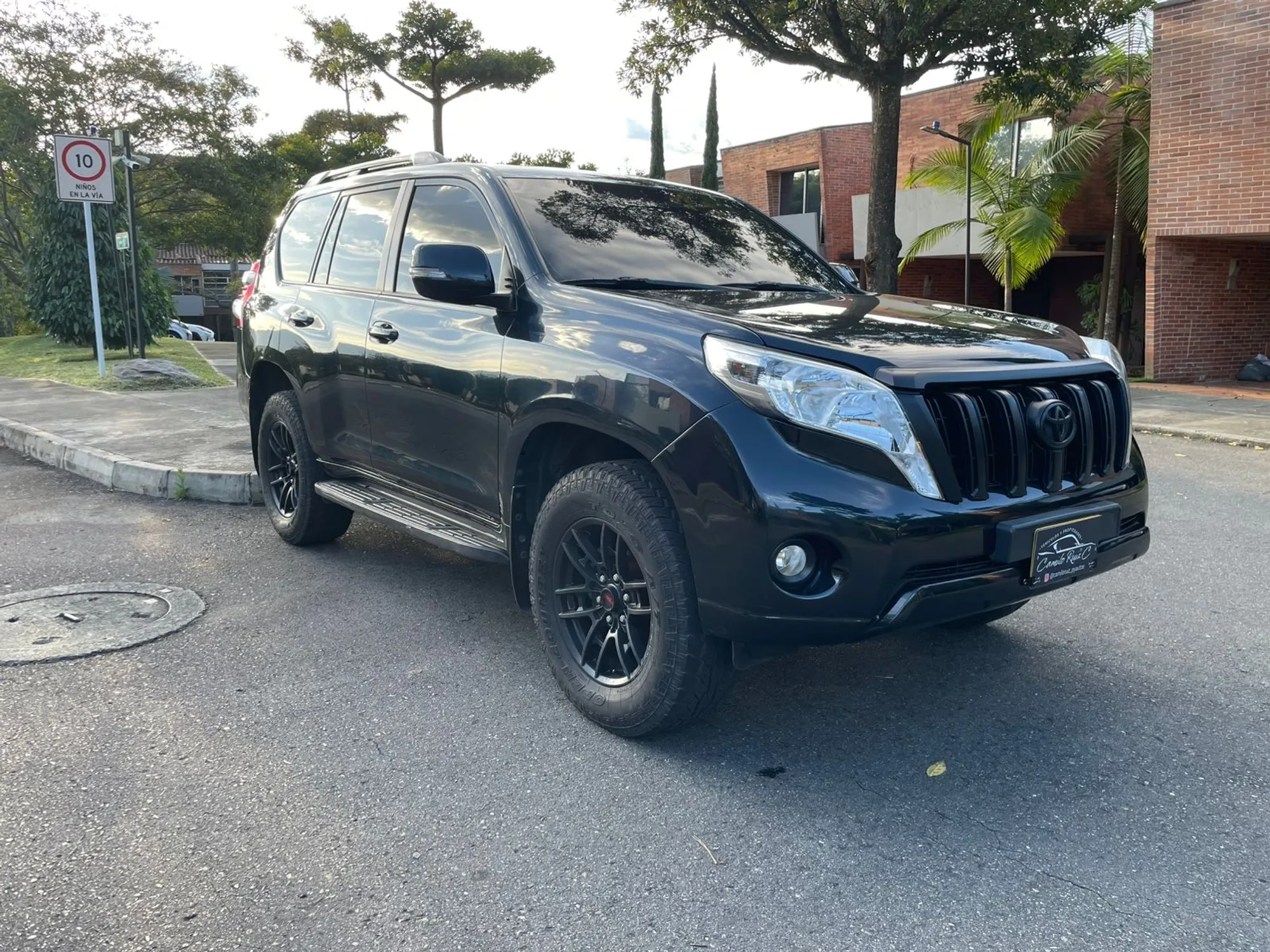 TOYOTA PRADO TXL SEGUNDA SERIE