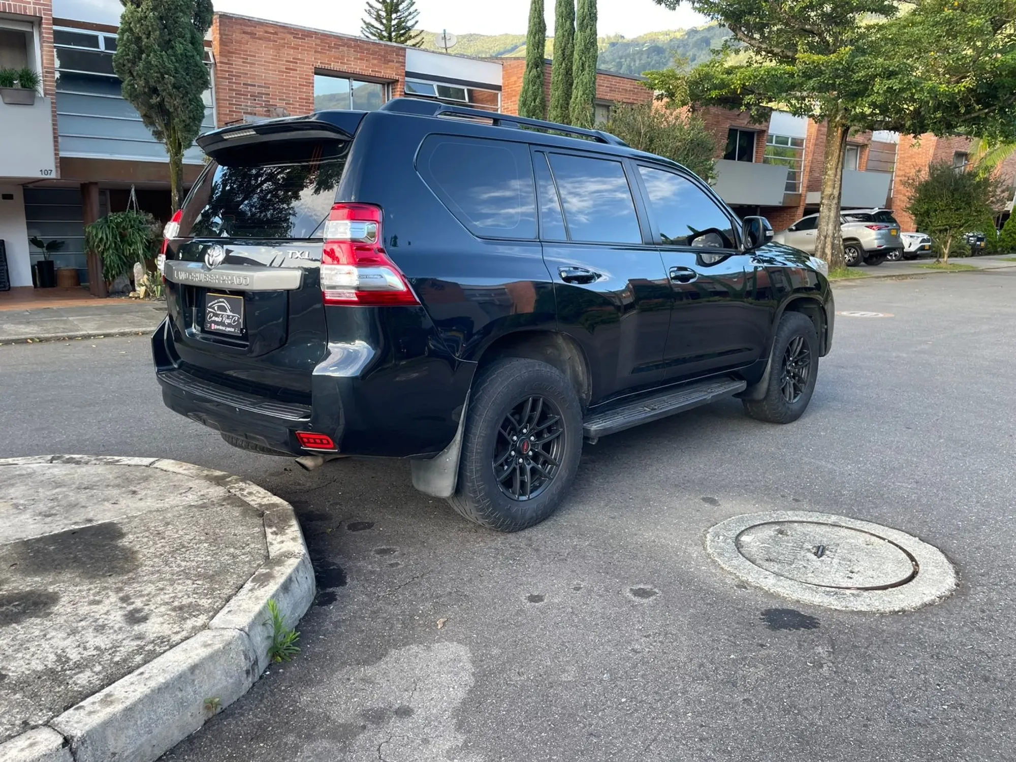 TOYOTA PRADO TXL SEGUNDA SERIE