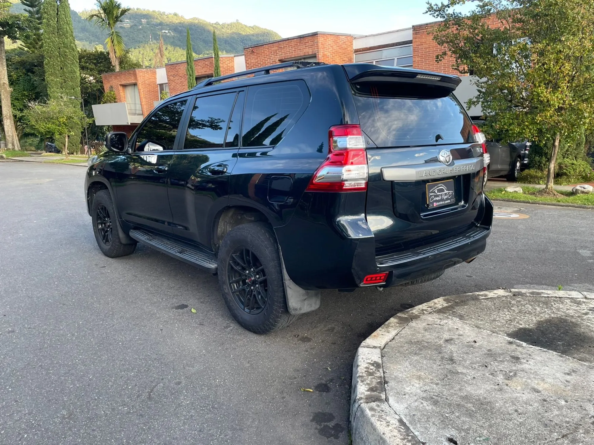 TOYOTA PRADO TXL SEGUNDA SERIE