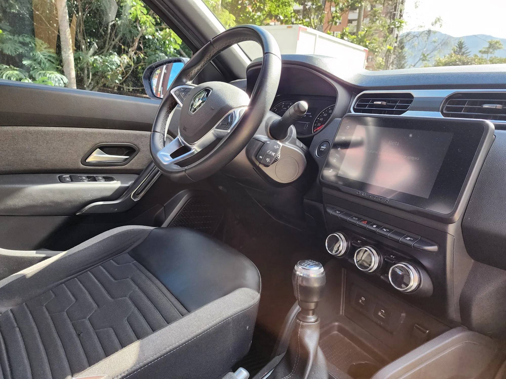 RENAULT DUSTER ICONIC 4X4 2024