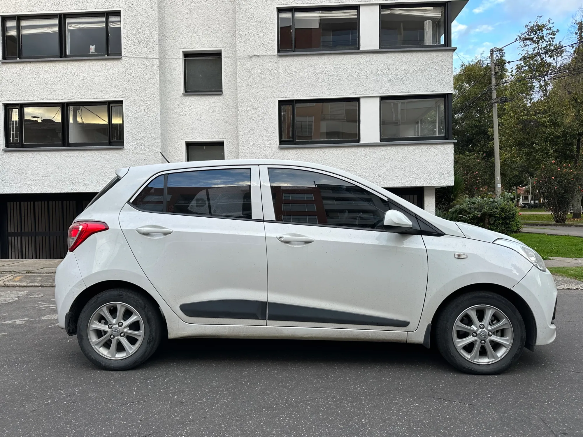 HYUNDAI GRAND i10