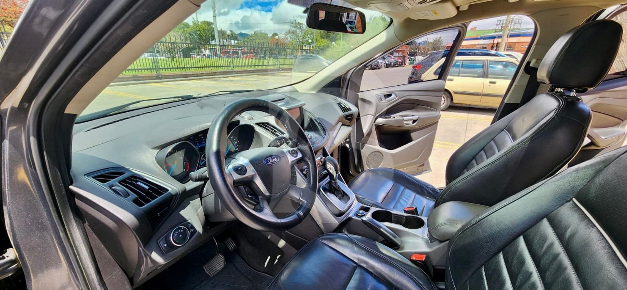 2025 Ford Escape: 77 Interior Photos | U.S. News, image size:2000x925