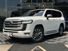 Toyota Land Cruiser 300 ZX