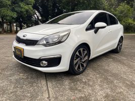 Kia Rio Space 2018 automático