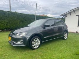 2015 VOLKSWAGEN POLO PERFECTO ESTADO. ASEGURABLE