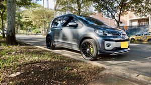 Volkswagen cross up