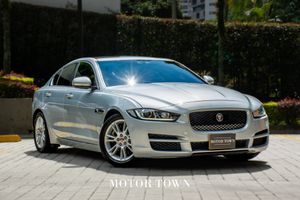 JAGUAR XE 2.0L PRESTIGE 2017
