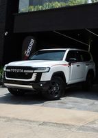 Toyota sahara LC300 GR  2025 NUEVA VERSIÓN