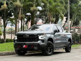 CHEVROLET SILVERADO LT Z71 2024