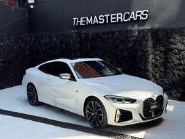 BMW M440i COUPE
