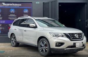 Nissan Pathfinder Exclusive R52  3.5L V6 4X4 2017