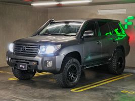 Toyota Land Cruiser LC200 Sahara  4.5 Diesel V8 2014