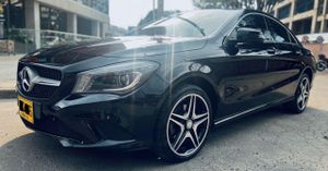 Mercedes Benz cla mid night edition