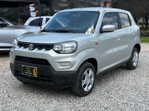 Suzuki S-Presso Modelo 2023 - Motor 1.0L