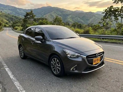 Mazda 2 Gran Touring Blindado