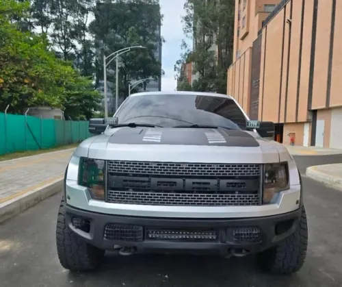 FORD F-150 RAPTOR ST
