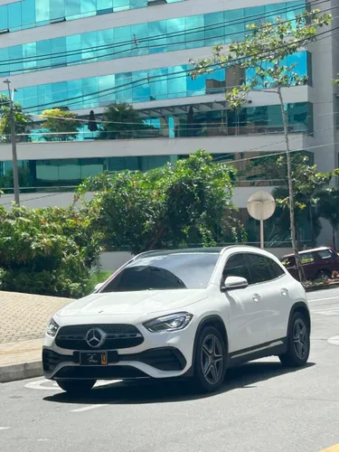 Mercedes Benz Gla 200 AMG