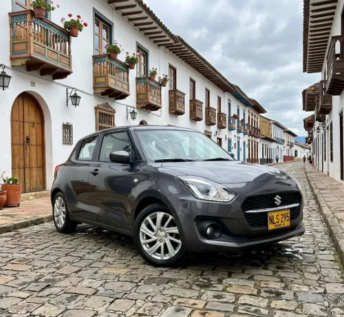 Suzuki Swift HÍBRIDO 2024
