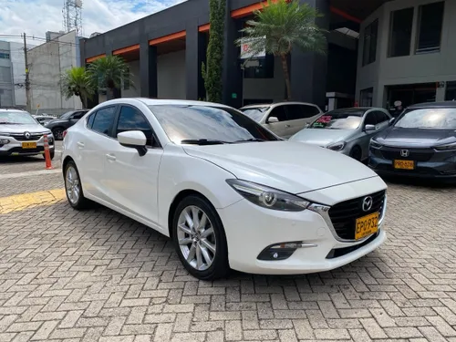 MAZDA 3 GRAND TOURING 2019