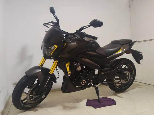 DOMINAR 400