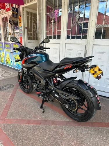 PULSAR NS 200 FI 2024