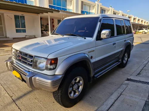 Montero Mitsubishi mod 2005