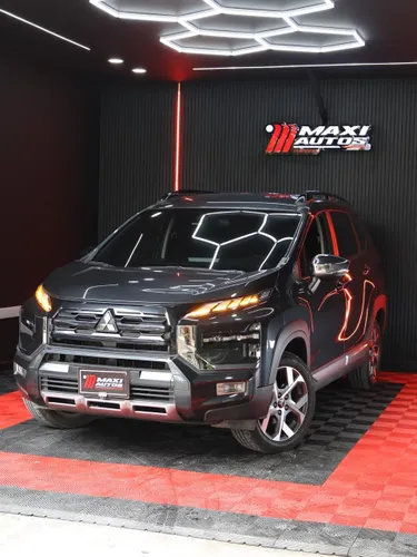 MITSUBISHI XPANDER CROSS 2024 1.5L AUTOMATICA 4X2 GRIS KMS 17.000