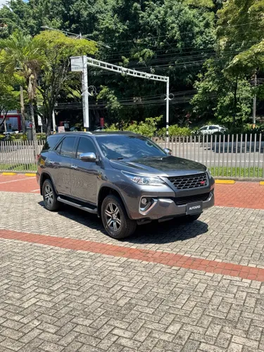 toyota fortuner sr