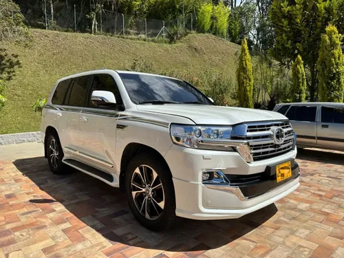 Toyota Lc200 sahara