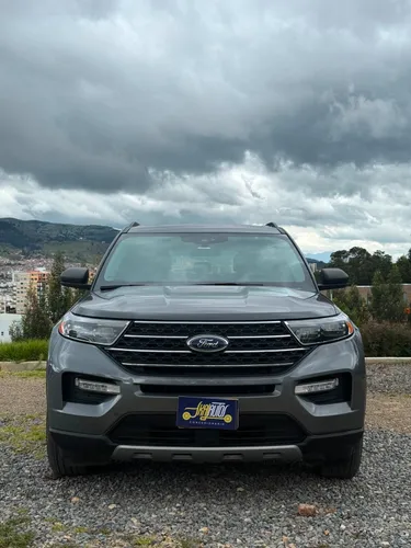FORD EXPLORER XLT 4X4