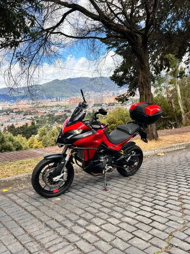 Ducati Multistrada V2 2024
