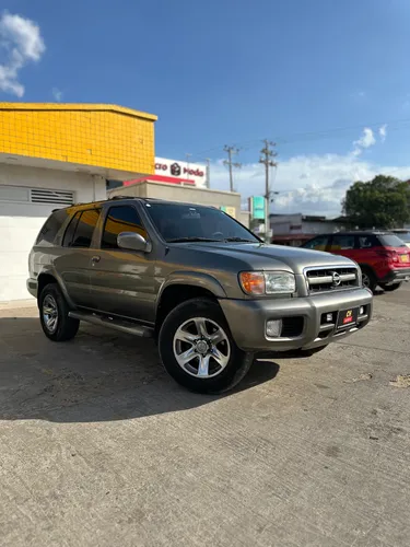 Nissan pathfinder 2004 SE full equipo