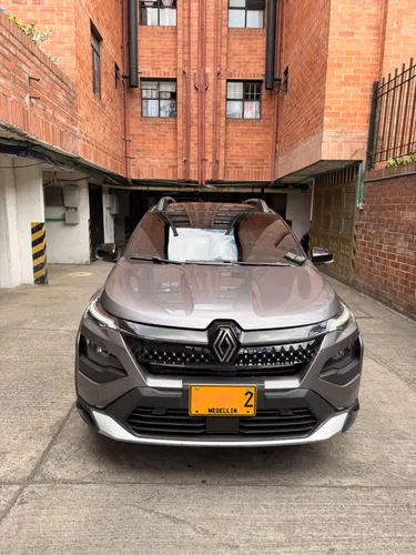 Renault Kardian PREMIERE 2025 único dueno excelente estado ubicada en Bogotá.