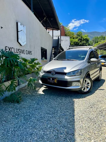 VOLKSWAGEN CROSS FOX