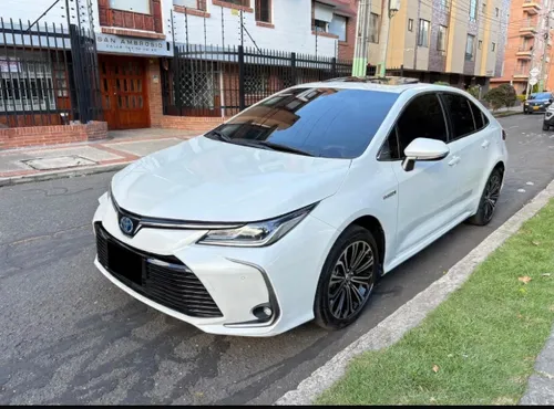 TOYOTA COROLLA SEG HÍBRIDO - 2023